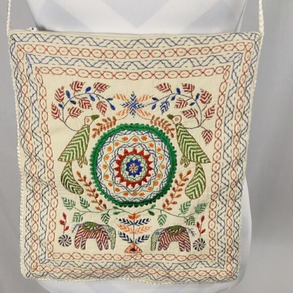 Bangladesh Embroidered Tote   - Picture 4 of 7